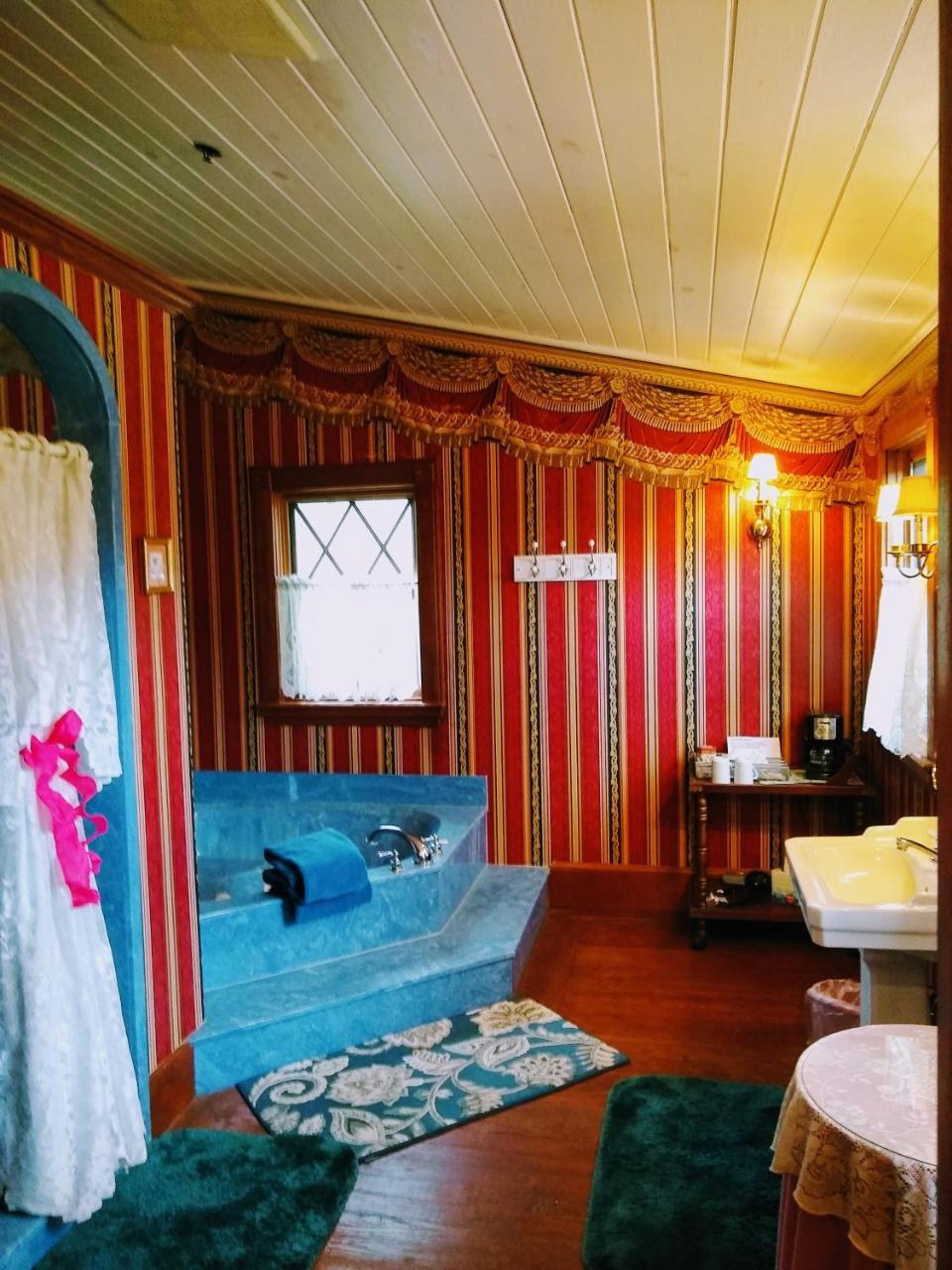 Shamrock Thistle & Crown B&B Weirsdale Екстериор снимка