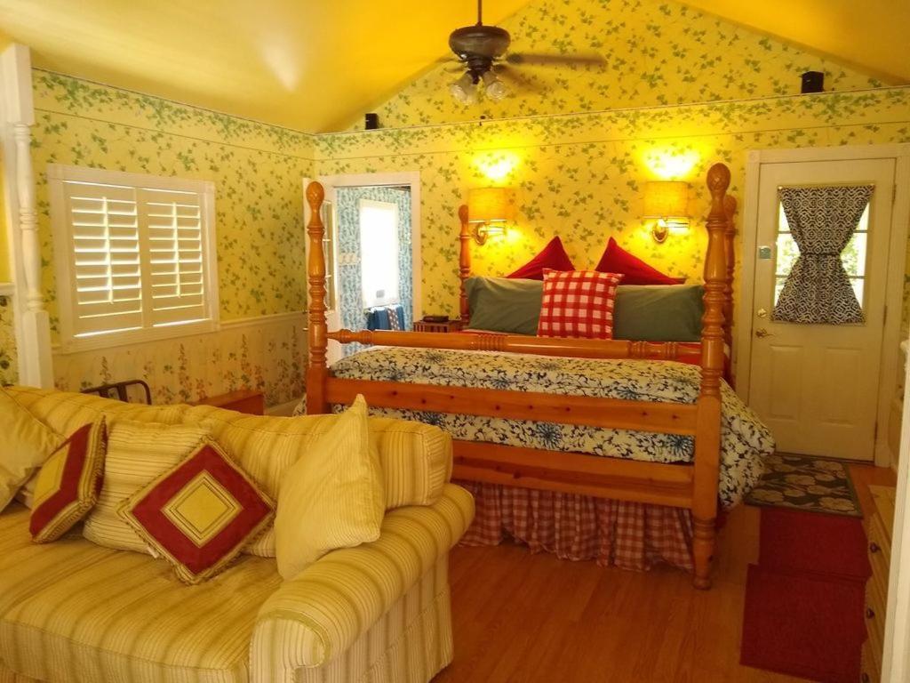 Shamrock Thistle & Crown B&B Weirsdale Екстериор снимка